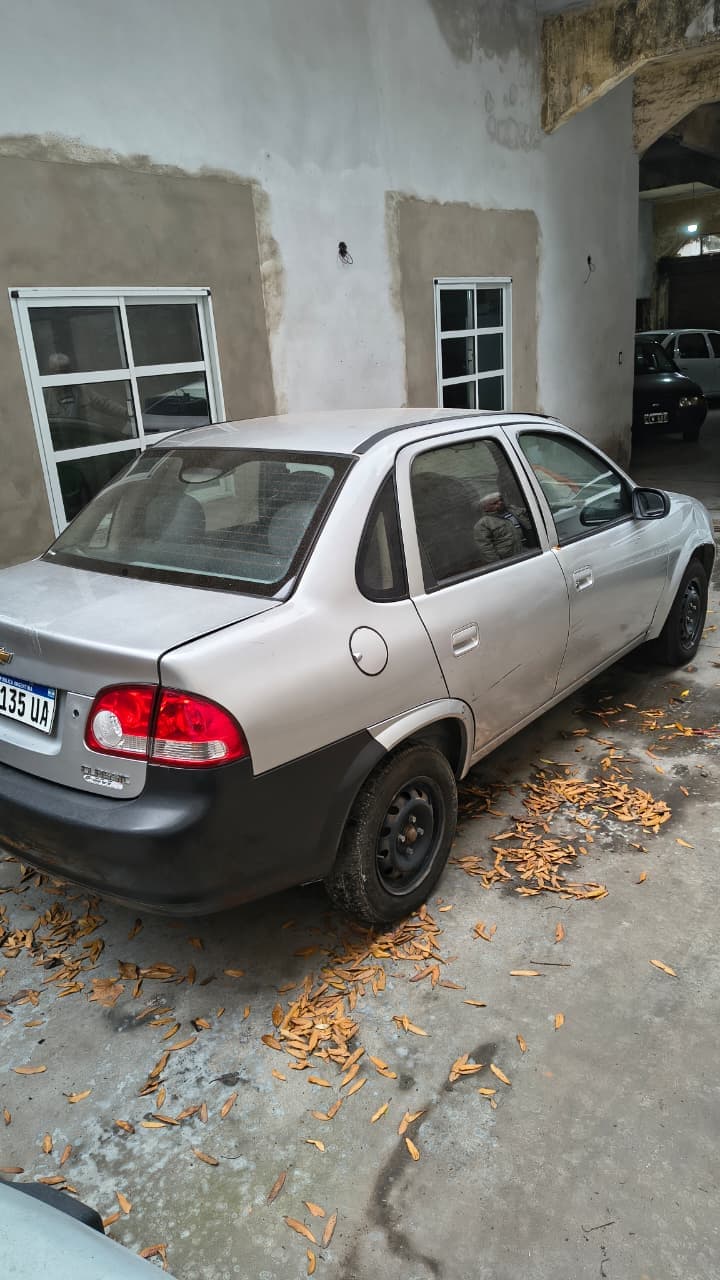 Chevrolet Corsa Classic 2016 - foto 1
